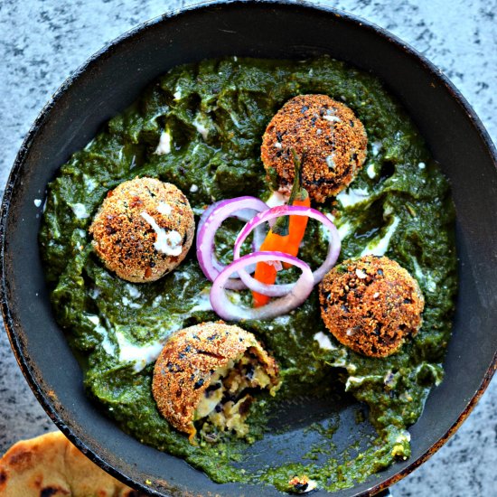 Chana & Rice Balls in Spinach sauce