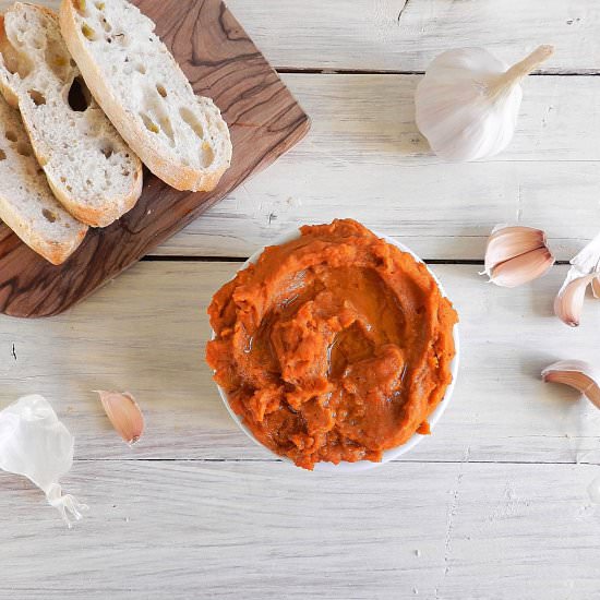 White Bean and Garlic Spread