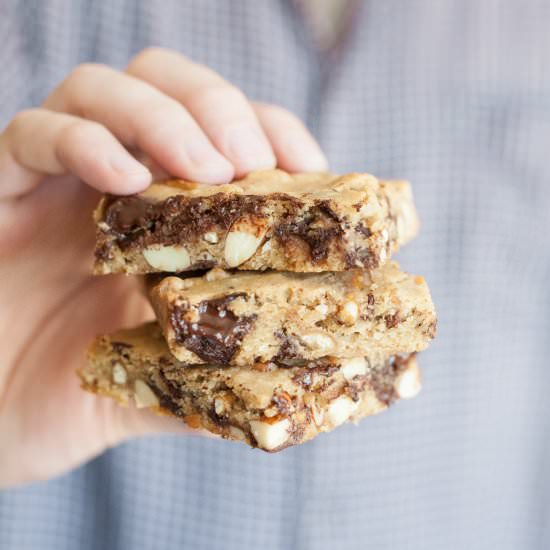 Almond Pretzel & Chocolate Blondies