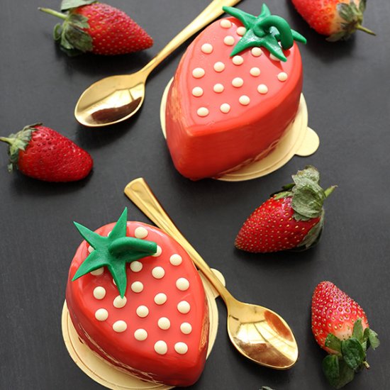 Strawberry Shaped Mousse Cakes