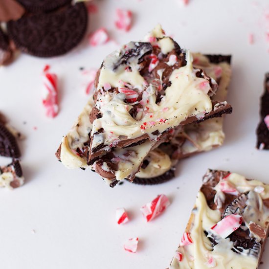 Peppermint Oreo Bark