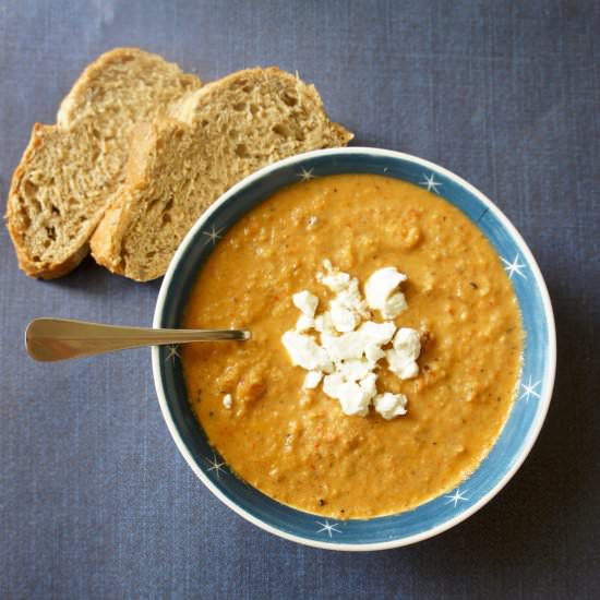 Creamy Red Pepper Cauliflower Soup