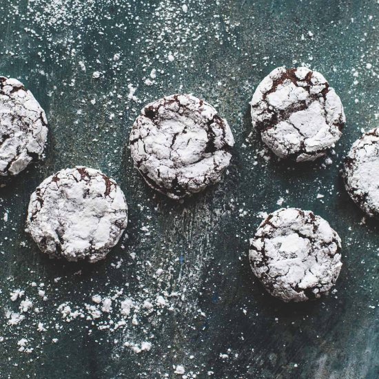 Chocolate Peppermint Crinkle Cookie