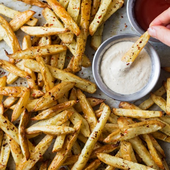 Rosemary fries with garlic dip