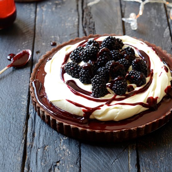 Baked chocolate fondant tart