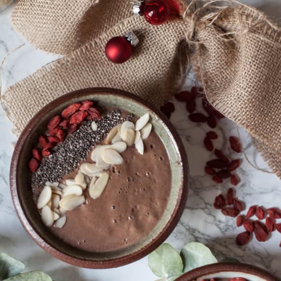 Peppermint Hot Choc Smoothie Bowl