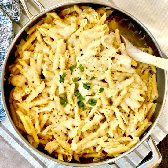 One Skillet Cheesy Chicken Alfredo