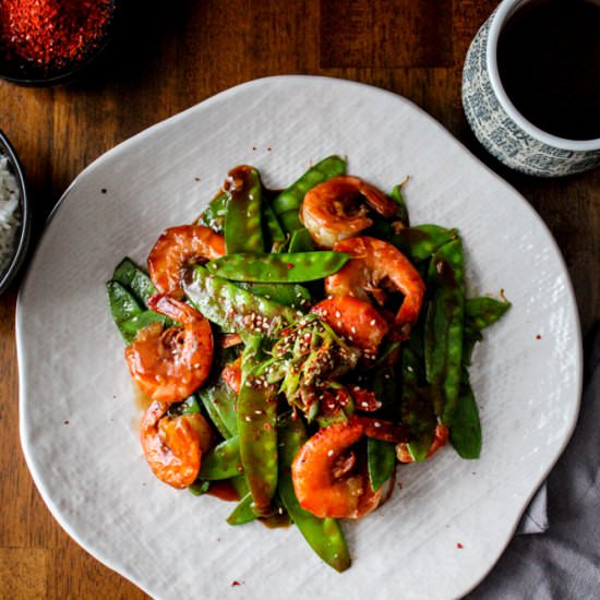 Spicy Garlic Shrimp with Snow Peas