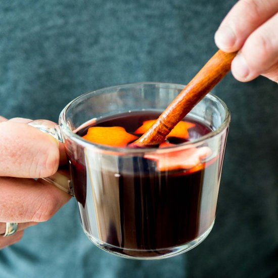 Spiced Grape Holiday Punch