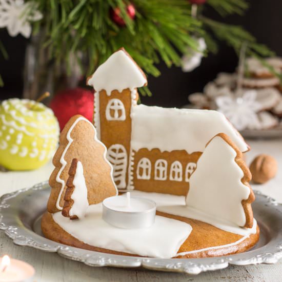 Gingerbread Christmas Candle Holder