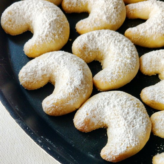 Almond Crescent Cookies