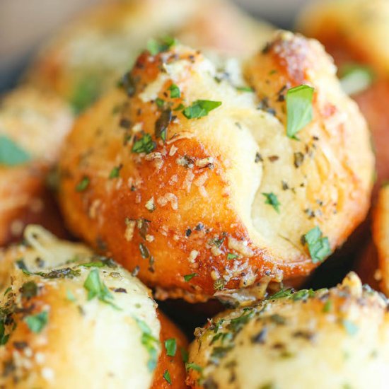 Cheesy Garlic Bombs