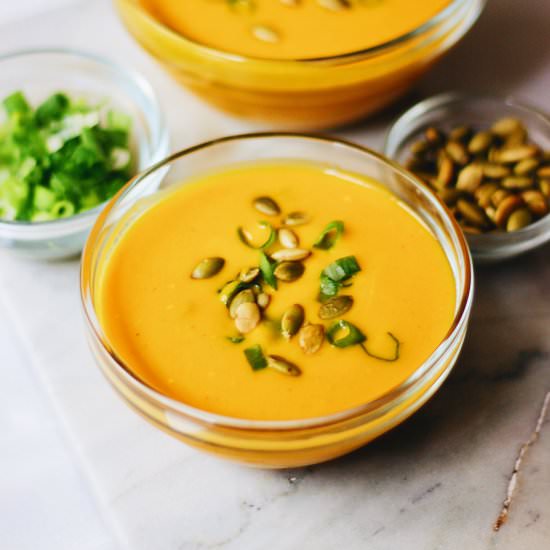 Vegan Butternut Coconut Curry Soup