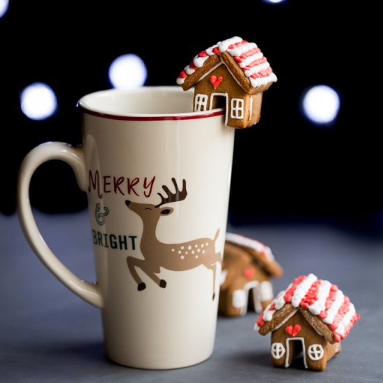 Mini Gingerbread Mug Toppers