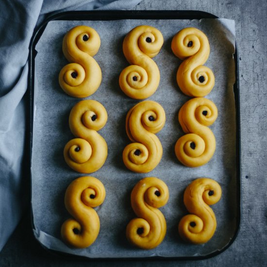 Saffron buns (Lussekatter)