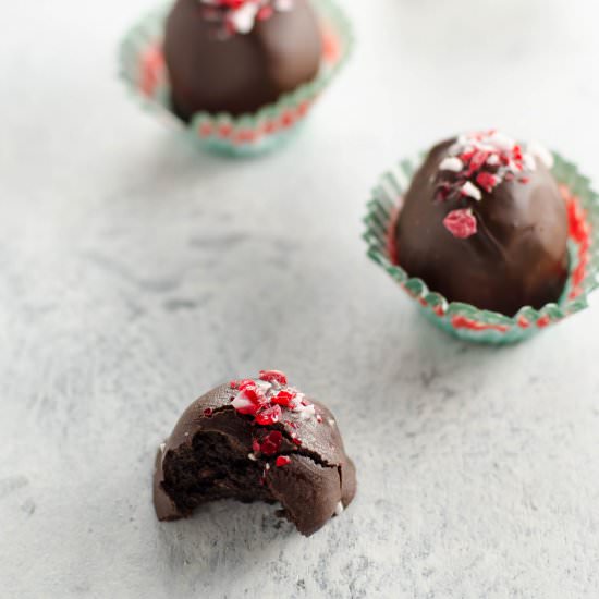 Easy Peppermint Oreo Truffles