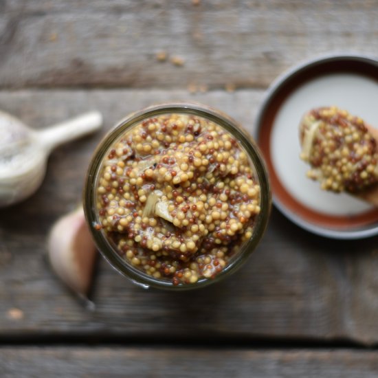 Whole Grain Roasted Garlic Mustard