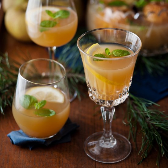 Apple punch with herbs