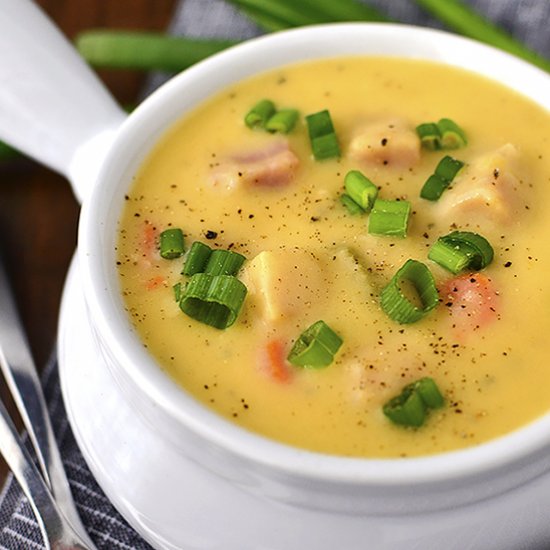 Cheesy Ham and Potato Soup