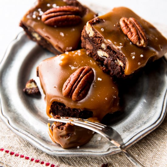 Salted Caramel Turtle Brownies