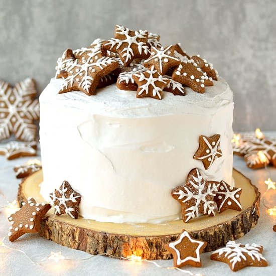 Gingerbread Topped Christmas Cake