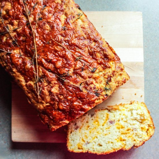 Apple Cheddar Christmas Loaf