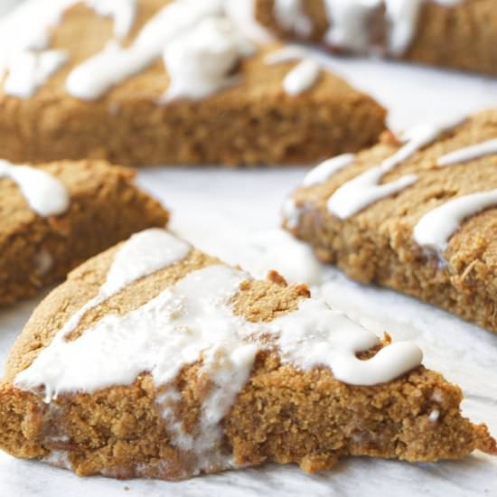 Vegan Maple Gingerbread Scones