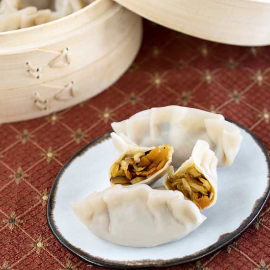 Vegan Instant Pot: Asian Steamed Dumplings