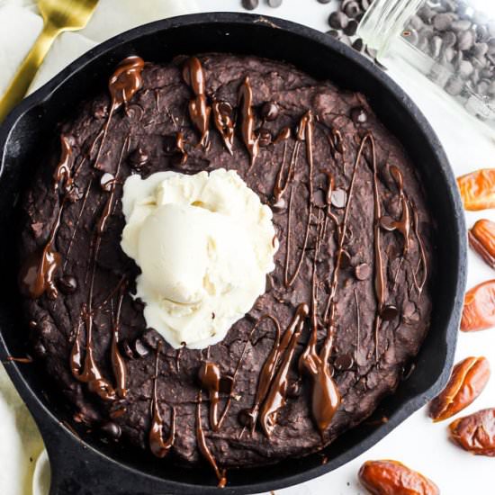 V+GF Skillet Lentil Brownie