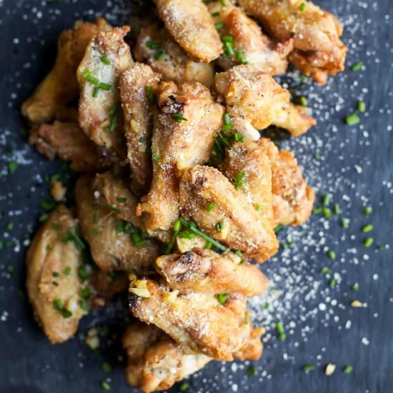 Crispy Baked Garlic Parmesan Wings