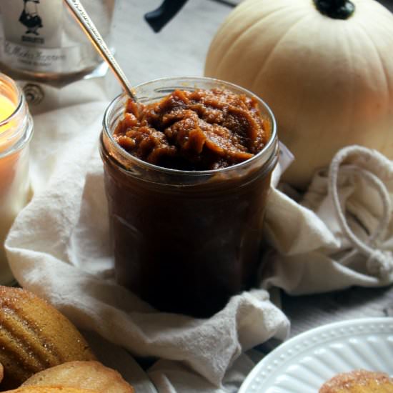 Smooth and Simple Pumpkin Butter