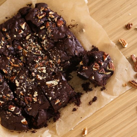 Vegan Chocolate Pecan Brownies