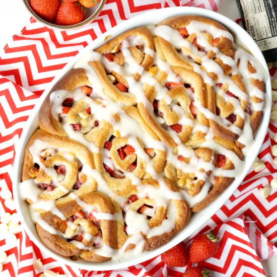 white chocolate strawberry rolls