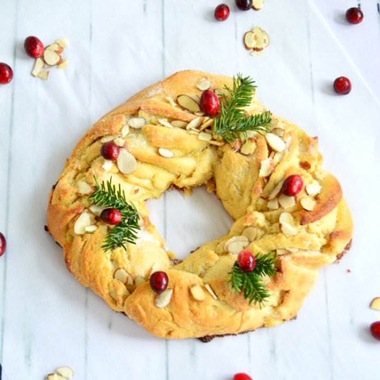 Braided Almond Cream Wreath