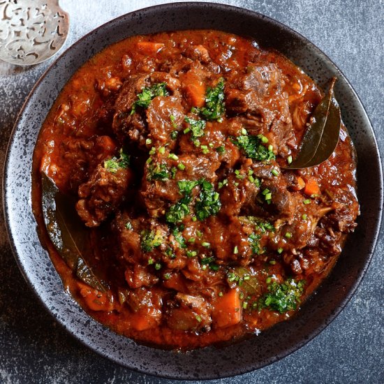 Slow Braised Red Wine Oxtail