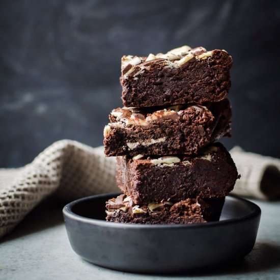 Oreo Peppermint Bark Brownies