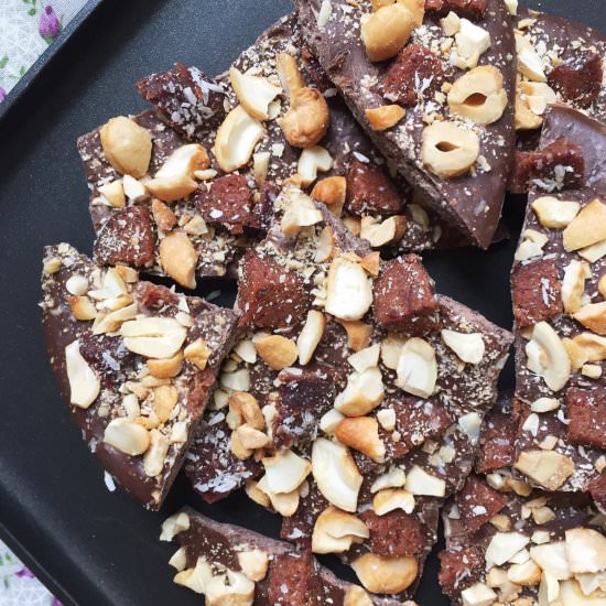 Coconut Cashew Date Bark