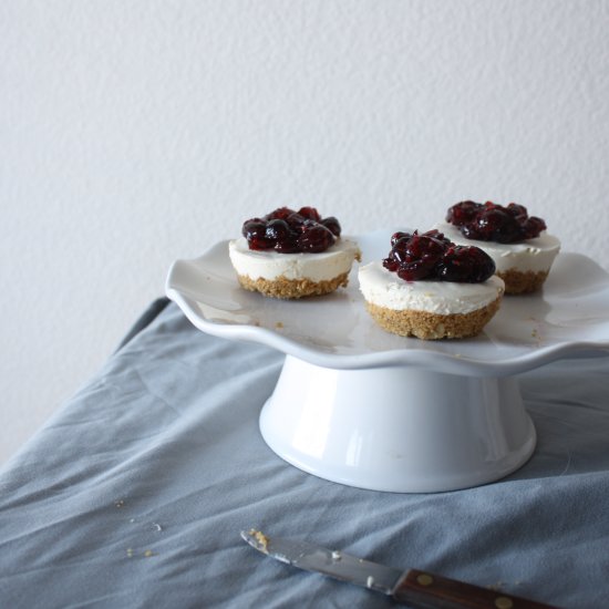 Ginger Cheesecake with Cranberries