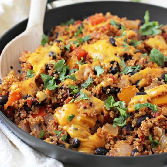 Stuffed Pepper Quinoa Skillet