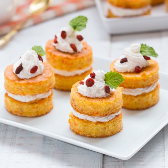 Mini Carrot Cakes