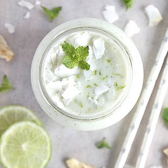 Pineapple, Mint, & Lime Smoothie