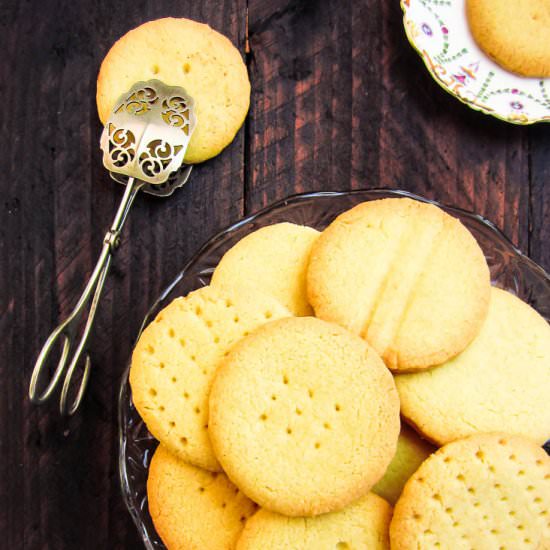 Quick Vanilla Shortbread Cookies