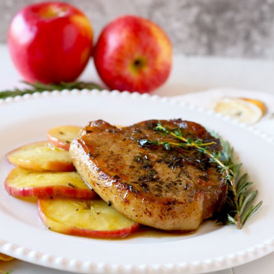 Pork Chops with Apple Bourbon Glaze