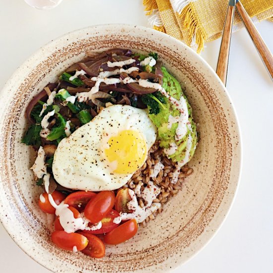 Za’atar Tahini Farro Breakfast Bowl