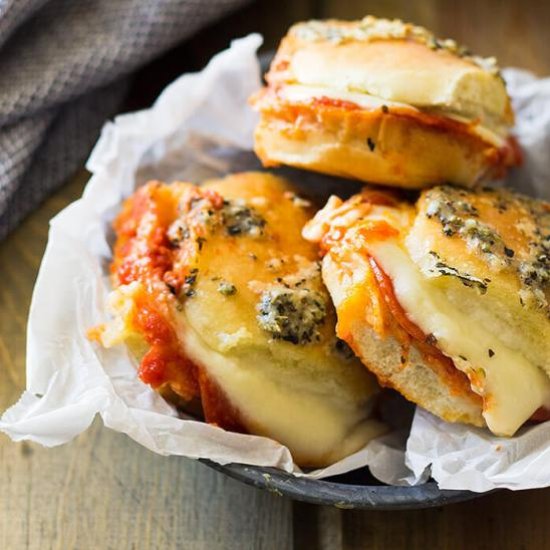 Pepperoni Pizza Sliders