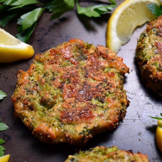 Cheesy Oven Baked Broccoli Fritters