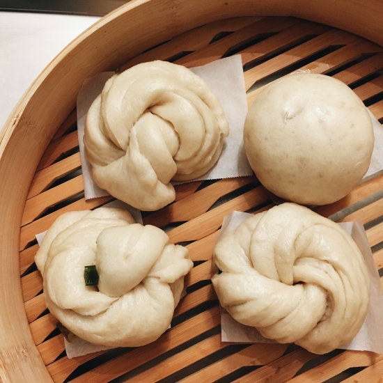 Steamed Scallion Flower Bao