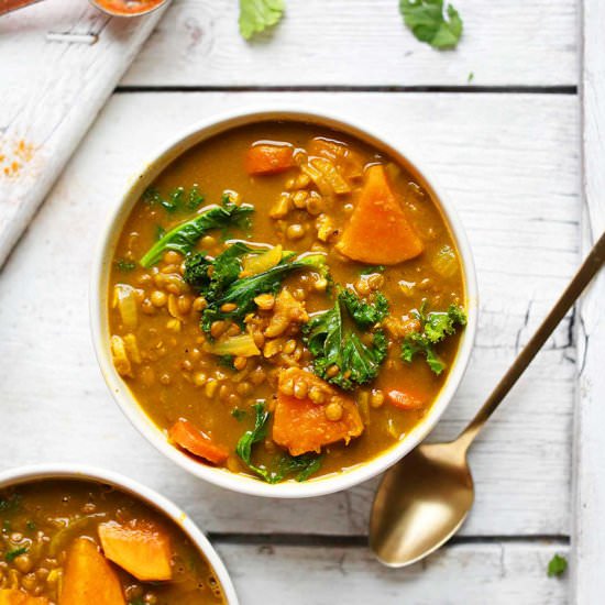 1-Pot Curried Potato & Lentil Soup