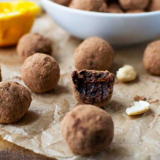 Raw chocolate orange truffles