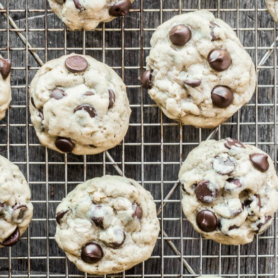 Oatmeal Chocolate Chip Cookies